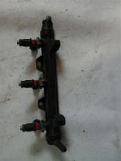 Rampa + injectoare VW Polo 1,3 16V an 2006-2013 cod 03E133320A foto