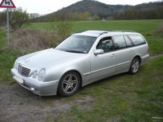 Luneta Mercedes W210 S Combi An 1995-2002 foto