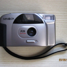 Aparat foto pe film 35 mm Minolta F25