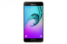 Smartphone Samsung Galaxy A3 A310F Gold foto