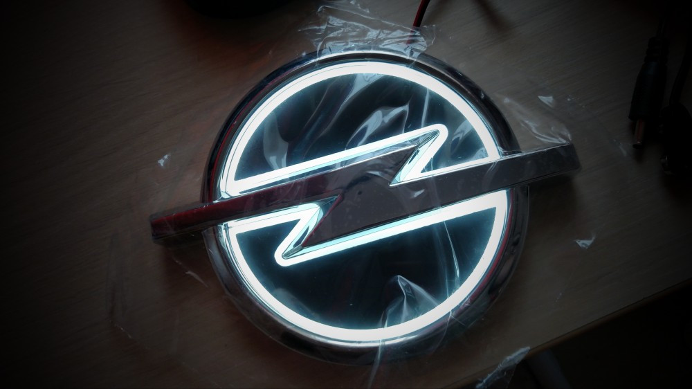 Emblema Opel iluminata led lumina alba sigla astra vectra corsa zafira |  arhiva Okazii.ro