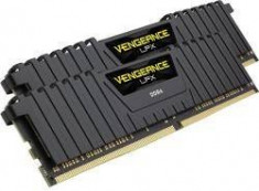 Corsair Vengeance LED 32GB DDR4 2400MHz C16 - Blue LED foto