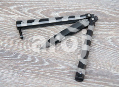 Cutit. Briceag fluture butterfly balisong Stainless Steel foto