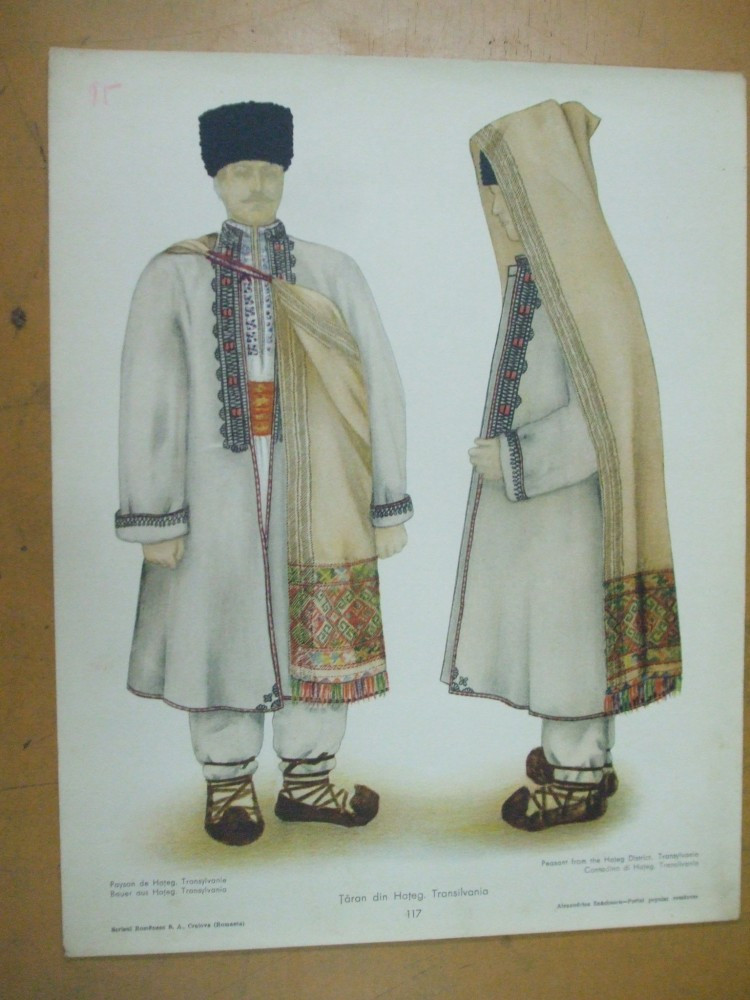 Hunedoara Transilvania costum popular taranca ie vesta fusta acoperamant  cap | Okazii.ro