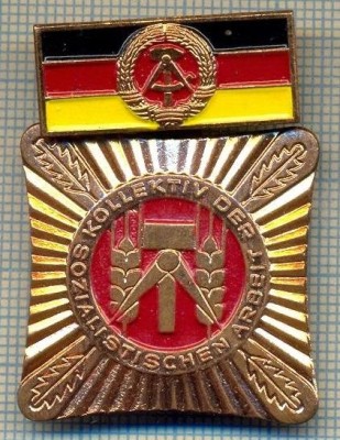 ZET 427 MEDALIE ,,INVATAREA SI TRAIREA MUNCII SOCIALISTE&amp;quot; -GERMANIA -RDG foto