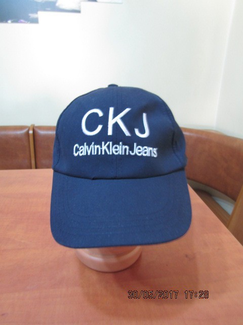 SAPCA CALVIN KLEIN SEMN CUSUT REGLABILA --SUPER PRET! foto mare SAPCA CALVIN KLEIN SEMN CUSUT REGLABILA --SUPER PRET! foto mare