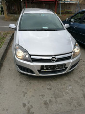 Opel Astra H foto