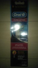 Set 2 rezerve Oral B Floss action . foto