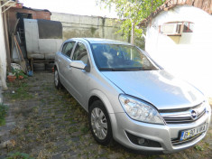 Opel Astra H foto