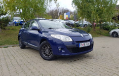 Renault Megane III hatchback Dubluclimatronic foto