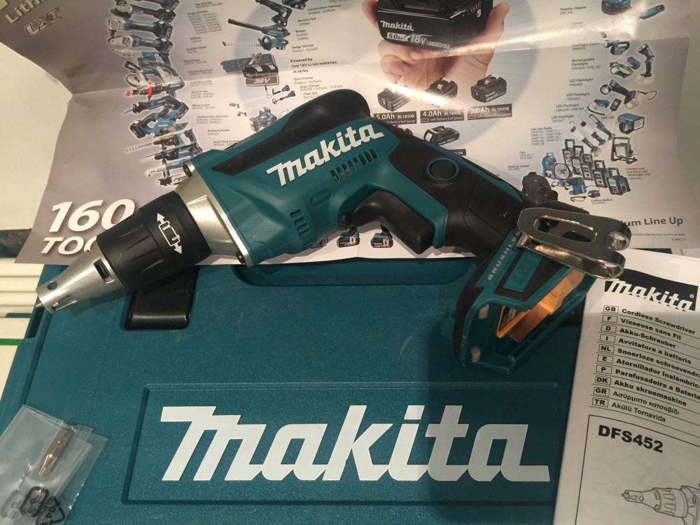 Autofiletanta Rigips Makita DFS452 ,, Noua " | Okazii.ro