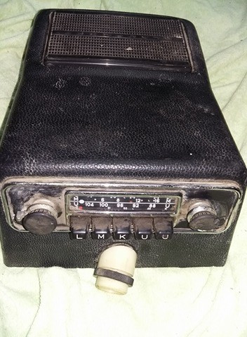 aparat radio vechi pt. masini epoca/colectie/antica cu carcasa si difuzor origin