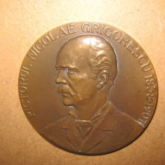 Medalia N. Grigorescu-Centenar 15 Mai 1938. Bronz, diam. 6cm, stare buna.