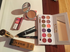 Trusa machiaj Kylie+blush The Balm+fond ten Kylie+ruj Nyx+rimel,creion,tu? Mac foto