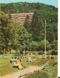 CPI (B9385) CARTE POSTALA - SLANIC MOLDOVA. VEDERE DIN PARC