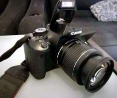 DSLR Canon EOS 600D, 18MP + Obiectiv EF-S 18-55mm foto