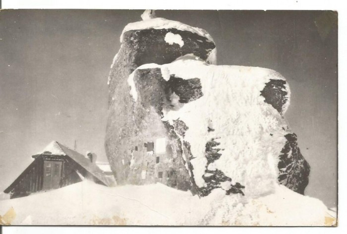 (A) carte postala(ilustrata)-MUNTII BUCEGI-Varful si canbana omul