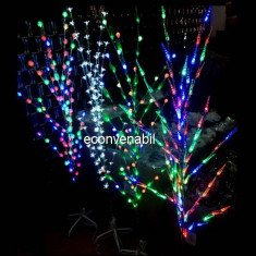 Pomisor de Craciun LEDuri Multicolore Decorate cu Frunzulite 160cm foto