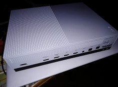 X-box One S foto