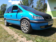 Opel Zafira foto