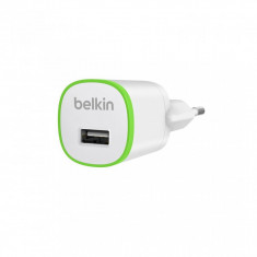 Belkin Universal Home Charger (5 watt/ 1 Amp) - White, F8M710VF04-WHT, Adapter cables included foto