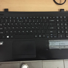 Palmrest cu tastatura Acer Aspire E1-522 A118