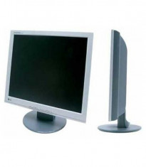Monitor 19 inch LCD LG Flatron L1915S, White &amp;amp; Silver, 3 Ani Garantie foto