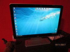 Monitor LCD HP 19&amp;quot;, Widescreen, boxe incorporate, Cabluri incluse poze reale foto