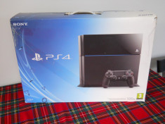 Playstation 4 500 GB + 6 jocuri. foto