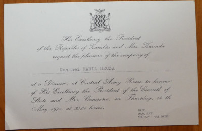 Invitatie la dineu a Presedintelui Zambiei , D-l Kaunda catre Maria Mia Groza foto