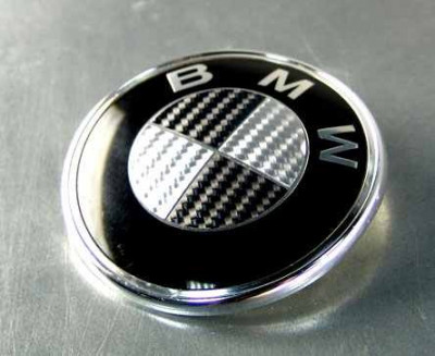 emblema porbagaj bmw originala carbon 3d gry cu alb metalica foto