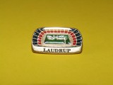 Insigna fotbal FC BARCELONA (stadionul Nou Camp - M.Laudrup)