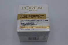 Crema antirid Loreal Age Perfect Anti Age Day crema de zi foto