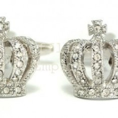 Butoni eleganti argintii cristale albe forma coroana + ambalaj cadou