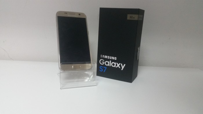 Samsung Galaxy S7, 32GB , Gold , Liber de retea ,Factura & Garantie 30 zile ! foto mare Samsung Galaxy S7, 32GB , Gold , Liber de retea ,Factura & Garantie 30 zile ! foto mare