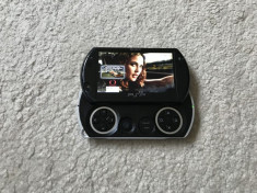 PSP Go produs cu probleme,ecran , baterie , joystick in stare perfecta foto