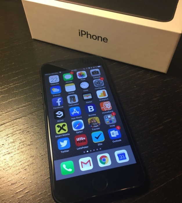 iPhone 7, black, 32 gb, in garantie Orange Romania foto mare iPhone 7, black, 32 gb, in garantie Orange Romania foto mare