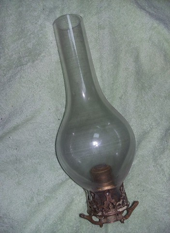 Sticla lampa cu cap lampa alama,piesa veche,superba T. GRATUIT