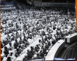 Cumpara ieftin 2 fotografii originale de la sedinta Natiunilor Unite , Mia Groza , anii 70