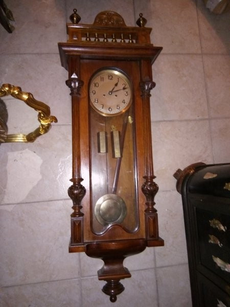 Ceas de perete,pendula antica cu 2 greutati marca Kienzle | Okazii.ro