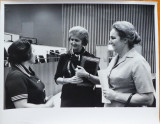 Cumpara ieftin Fotografie cu Mia Groza la Natiunile Unite in compania altor participante , 1966