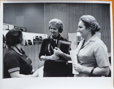 Fotografie cu Mia Groza la Natiunile Unite in compania altor participante , 1966 foto