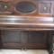 Pianina J.&amp;P. SCHIEDMAYER Stuttgart placa bronz.