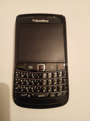 Blackberry 9780 negru / original / carcasa originala / aspect nota 9.5 foto