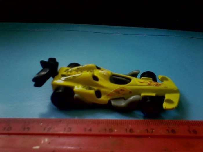 bnk jc Hotwheels made for McDonalds - masina de curse