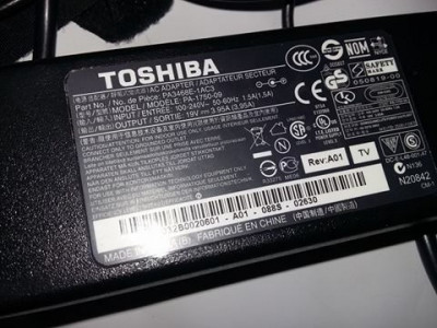 Adaptor TOSHIBA,Adaptor Laptop TOSHIBA,Incarcator laptop TOSHIBA,TRANSP.GRATUIT foto