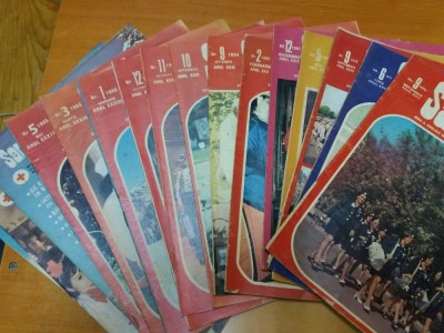 AS - LOT DE 17 REVISTE SANATATEA 1974 - 1988 foto