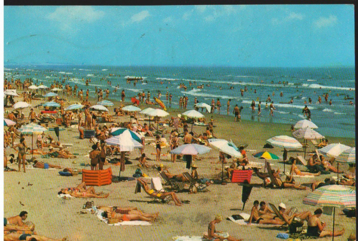 CPI (B9548) CARTE POSTALA - MAMAIA. PE PLAJA, UMBRELE