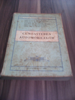 CUNOASTEREA AUTOMOBILELOR-COLECTIV COMUN EDITURA MILITARA 1980/324 PAG.RARA!!!! foto