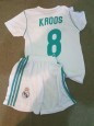 SET ECHIPAMENT KROOS REAL MADRID SEZON 2017-2018 4-15ANI foto